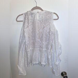 BCBG MAXAZRIA TOP OPEN SHOULDERS WORN